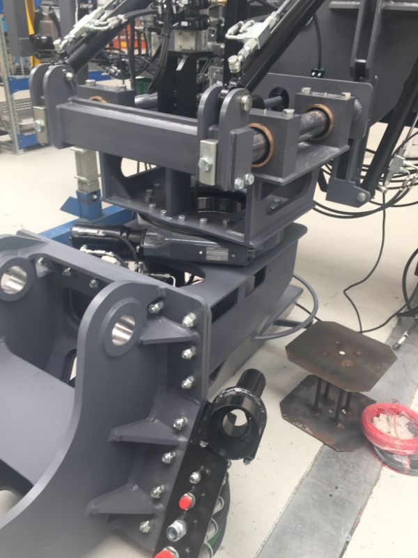 Detail of cutting equipment