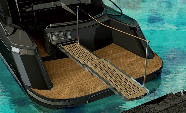 Passerella Esterna Semiautomatica Rotante Quarzo su barca