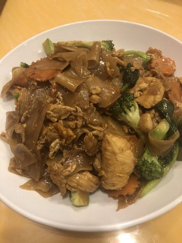 Bistro — Pad se ew with Chicken in Murfreesboro, TN