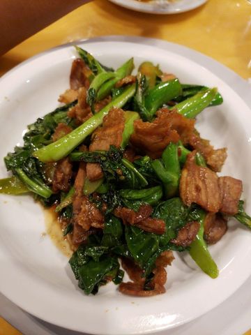 Ginger Thaj  — Moo krob in Murfreesboro, TN