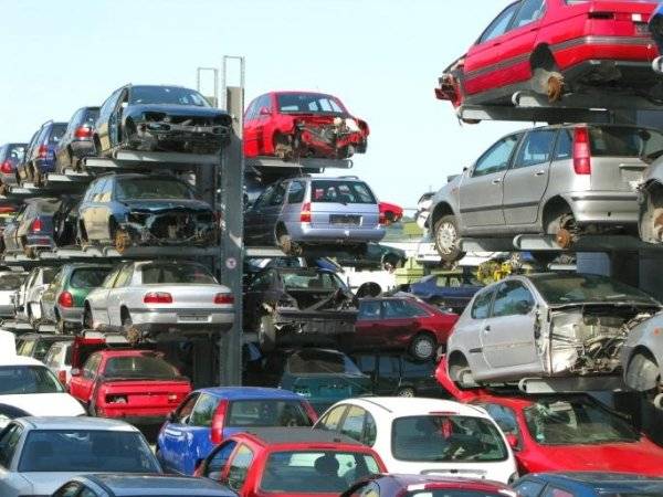 auto per demolizioni
