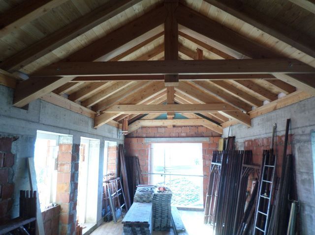 cantiere edile per la realizzazione di prefabbricato in legno