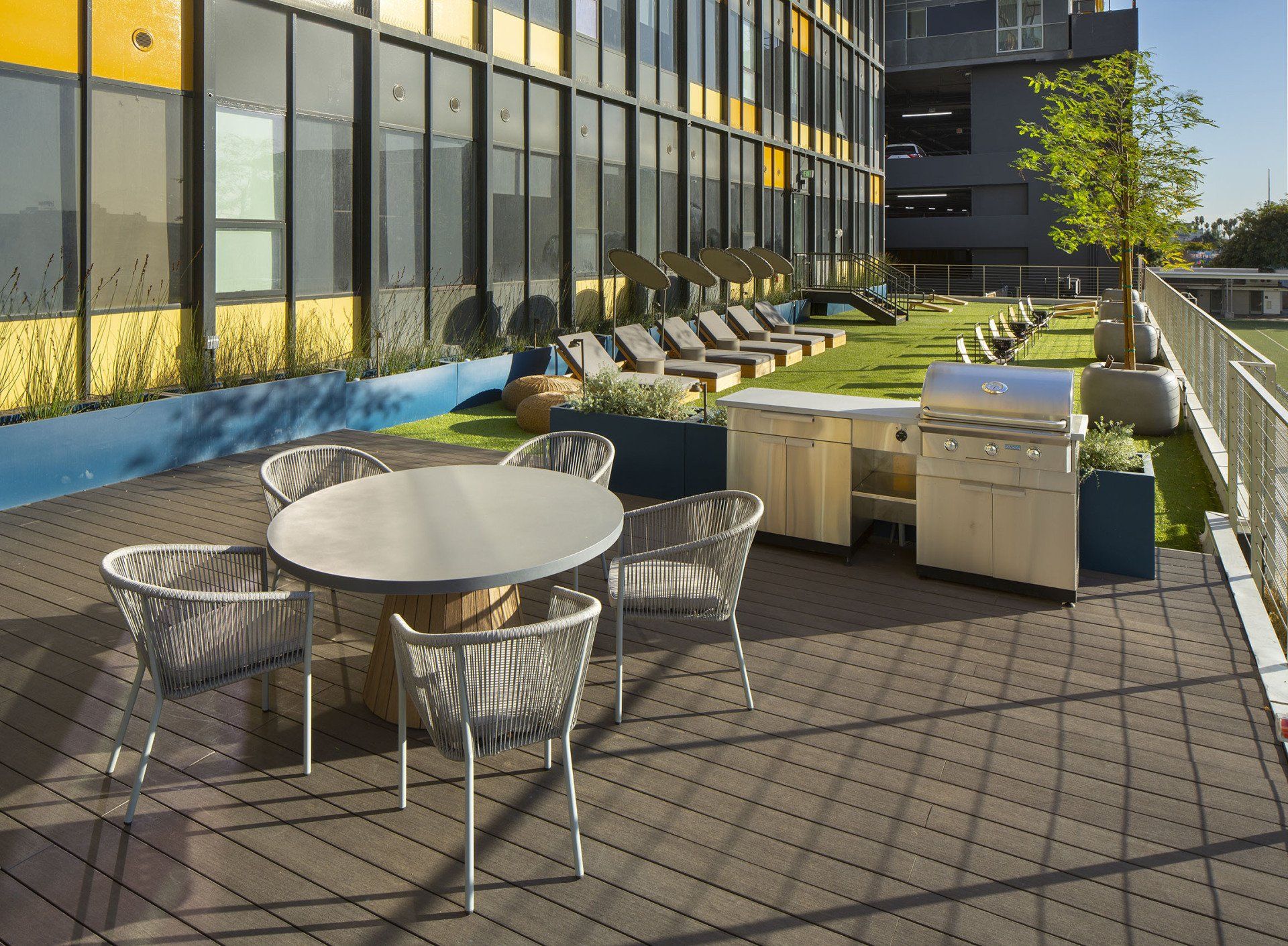 courtyard lounge