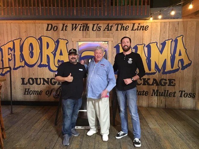 Southern California bar honors Gulf Coast icon Flora-Bama.