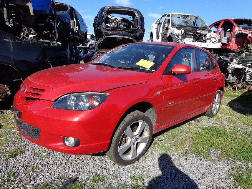 STOCK NO. 8223: 2005 MAZDA 3 SP23 BK HATCHBACK MANUAL 4 CYL PETROL