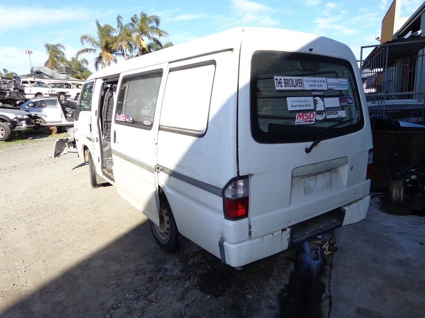 STOCK NO. 8221: 9/2003 FORD ECONOVAN LONG WHEEL BASE 4CYL FUEL INJECTED PETROL