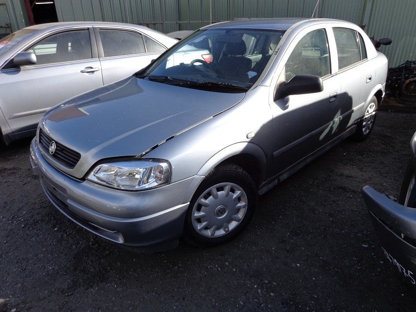STOCK NO: 8224 2006 HOLDEN TS ASTRA 5DR HATCH AUTO 1.8L ECO TECH ENGINE