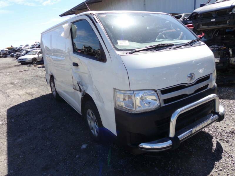 STOCK NO 8487: 1/2011 TOYOTA HIACE VAN LWB TRH201R 2.7 LTR 4 CYL