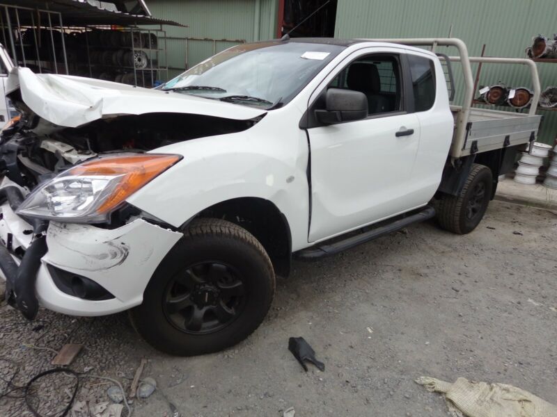 STOCK NO 8505: 10/2013 MAZDA BT-50 UP 3.2 LTR TURBO DIESEL 5 CYL 6 SPD MANUAL RWD