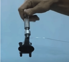 create-the-vaccum-setting-the-quick-turn-injector-on-pressure-professional-windshield-repair