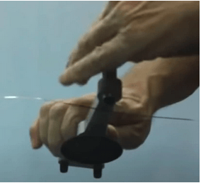 placing-the-long-crack-slider-onto-the-windshield