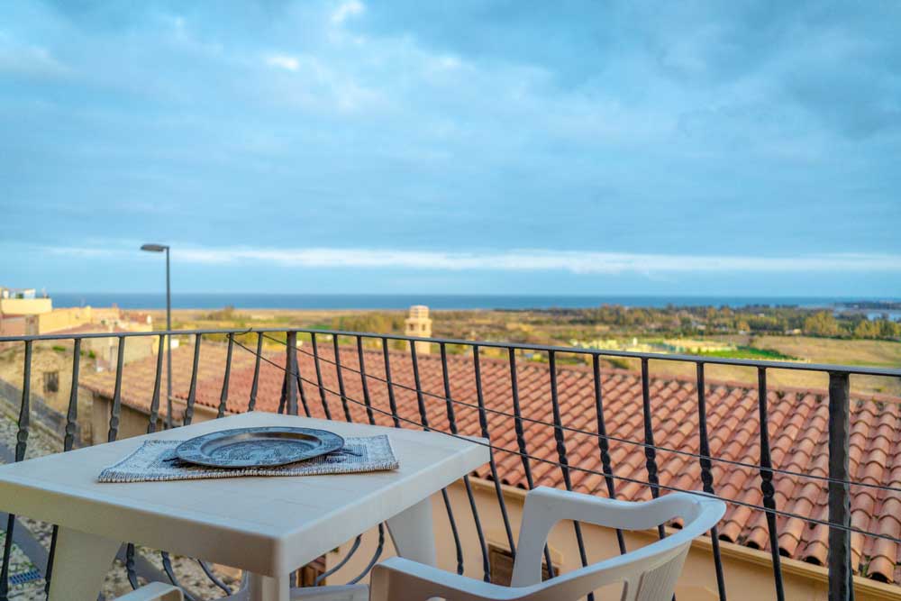 casa angelina balcony