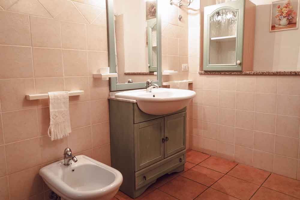 casa angelina bathroom