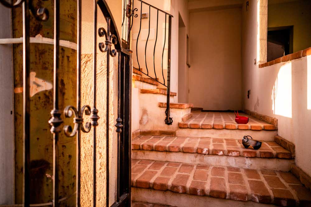 Casa Janna Entosa interior with internal staircase