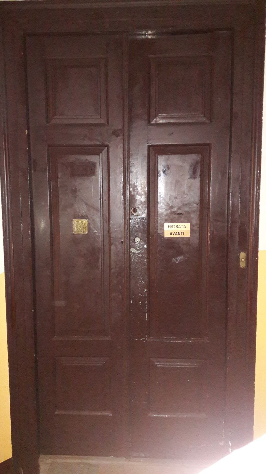 portone blindato con due ante