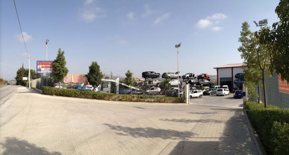 centro di autodemolizione