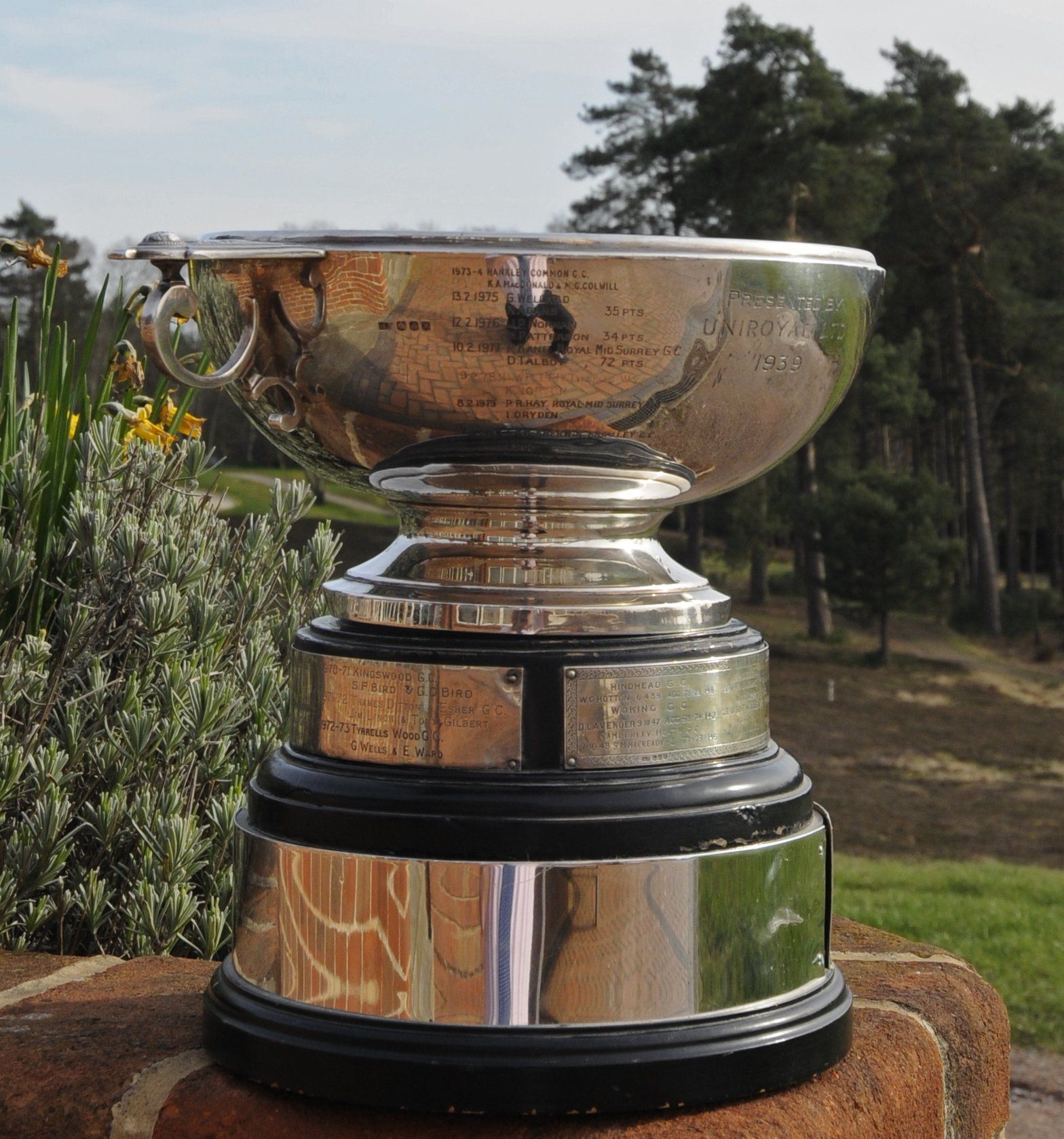 Guildford Golfing Alliance Uniroyal Quaich Foursomes trophy