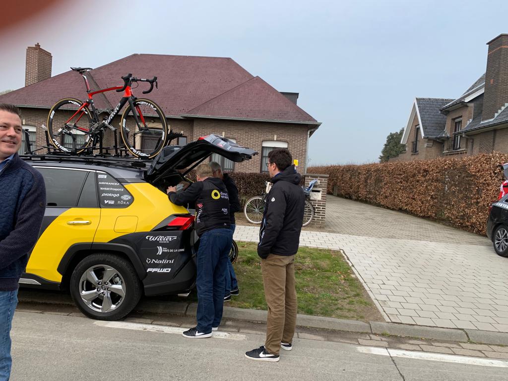 De Mispel ligt op het parcours van vele wielerwedstrijden.