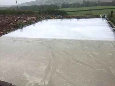 Floor screeding