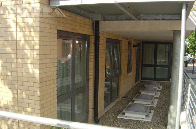 Gallery image 01