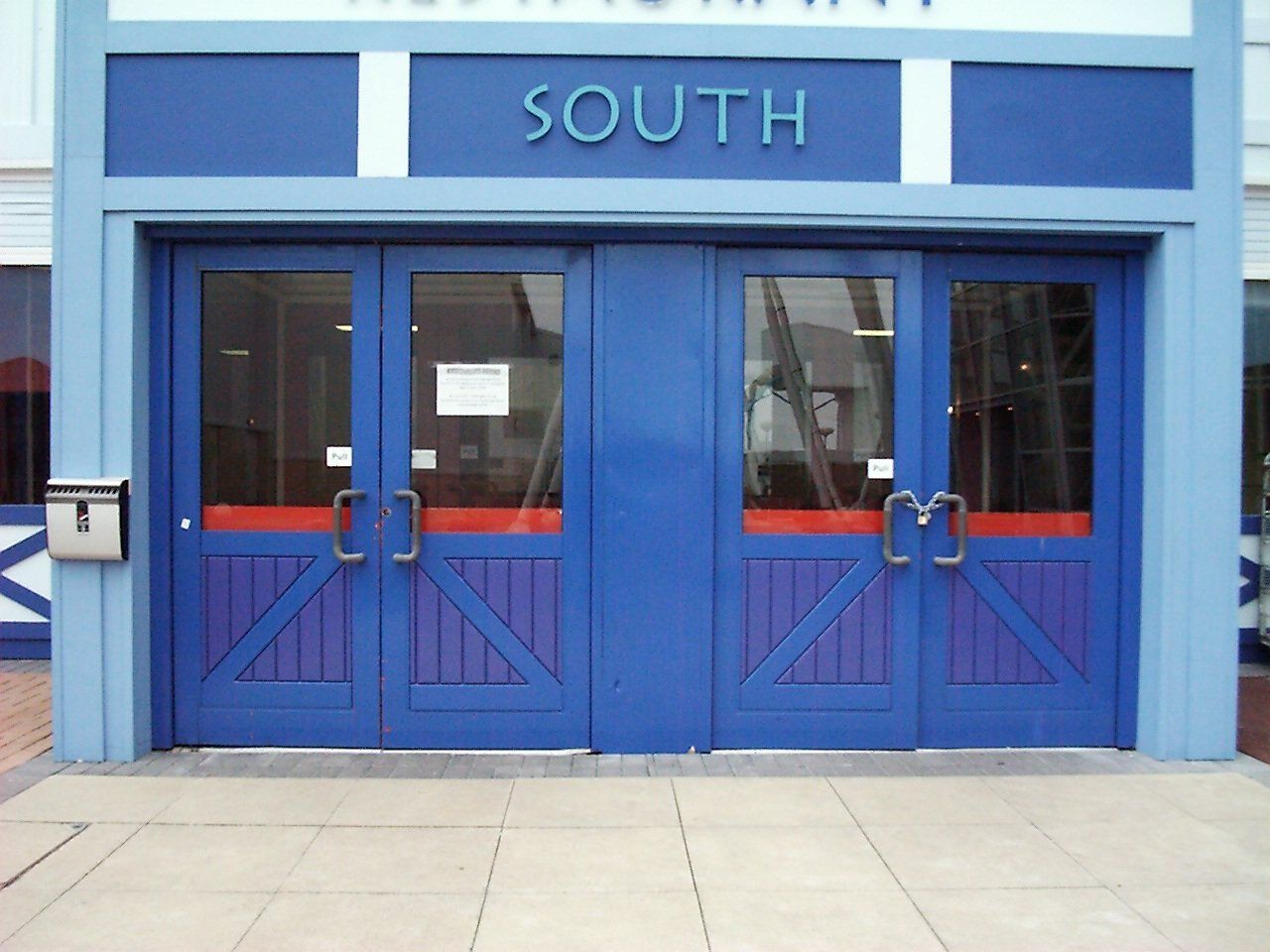 shop doors