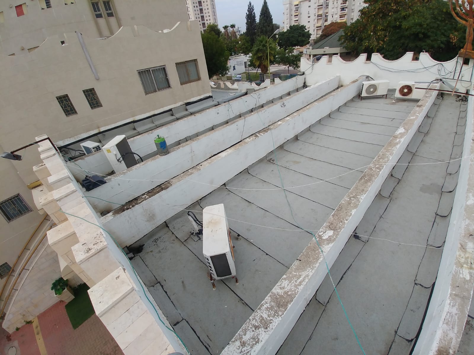 איטום גגות