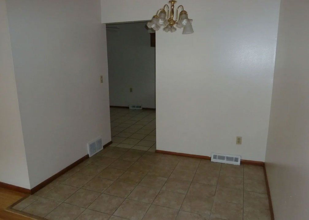 95th Street Townhomes Dining Room