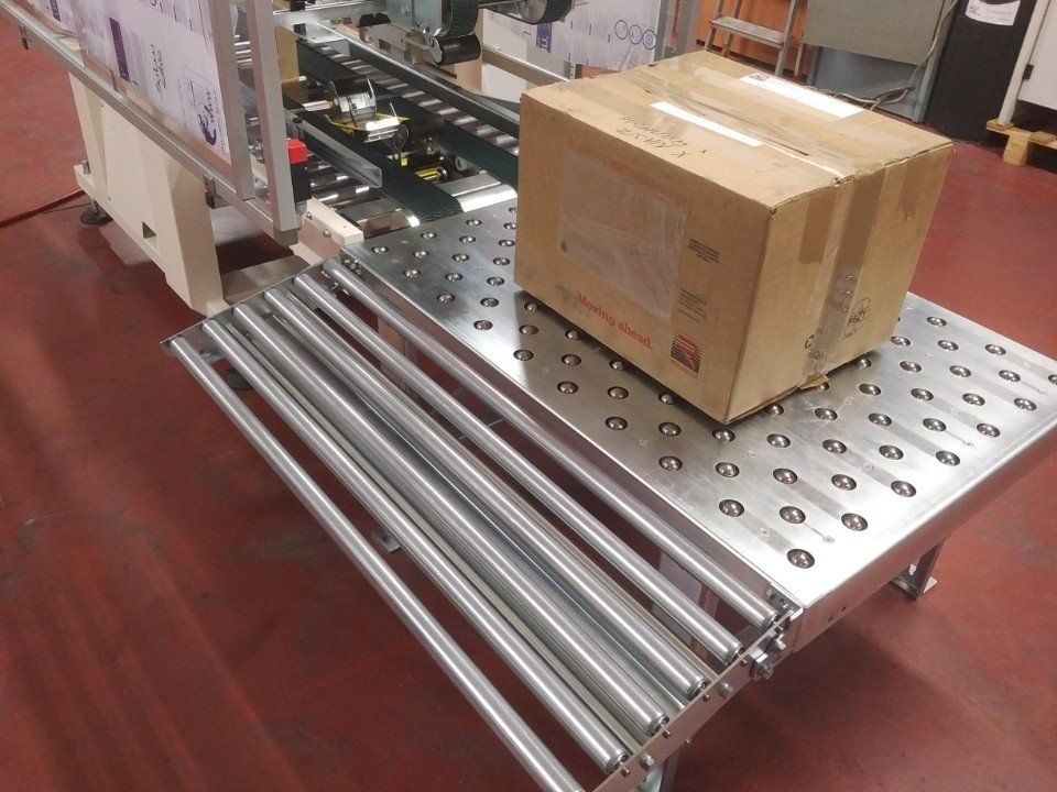 magazzino di prodotti per logistica