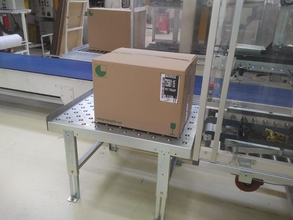 magazzino di prodotti logistici