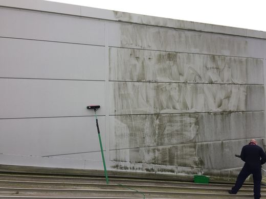 wall cleaning