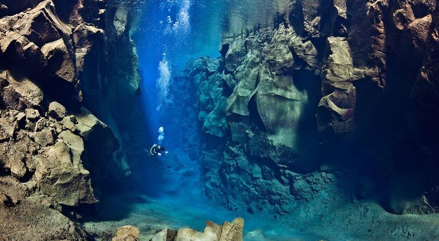 Dive Silfra Golden Circle Iceland