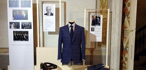 Interno della sartoria