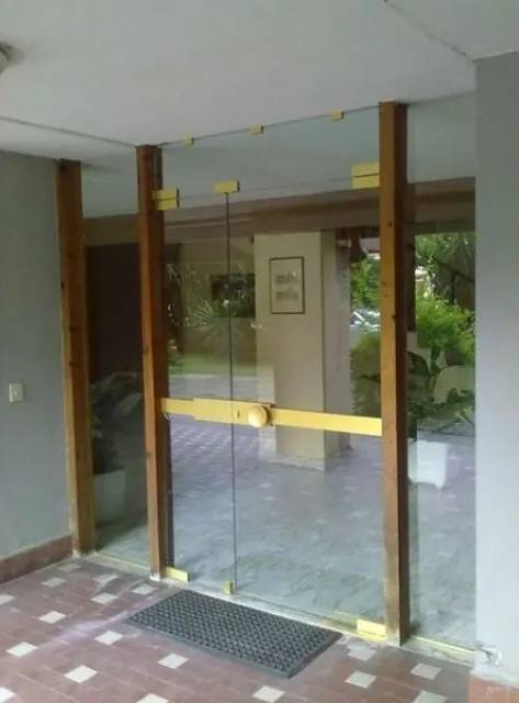 Ingresso in vetro