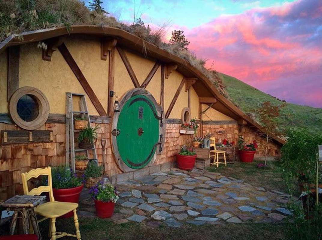 Underground Hygge Theme House — Lexington, KY — Fantasy Stays