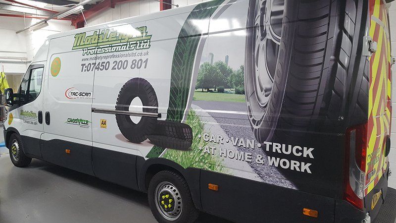 Mobile tyre fitting