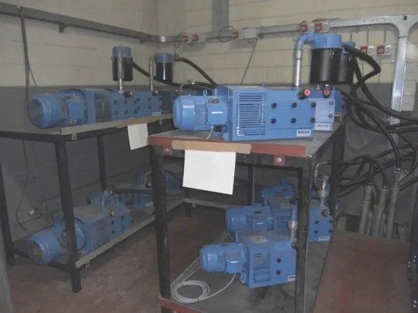 revision center for vacuum pumps