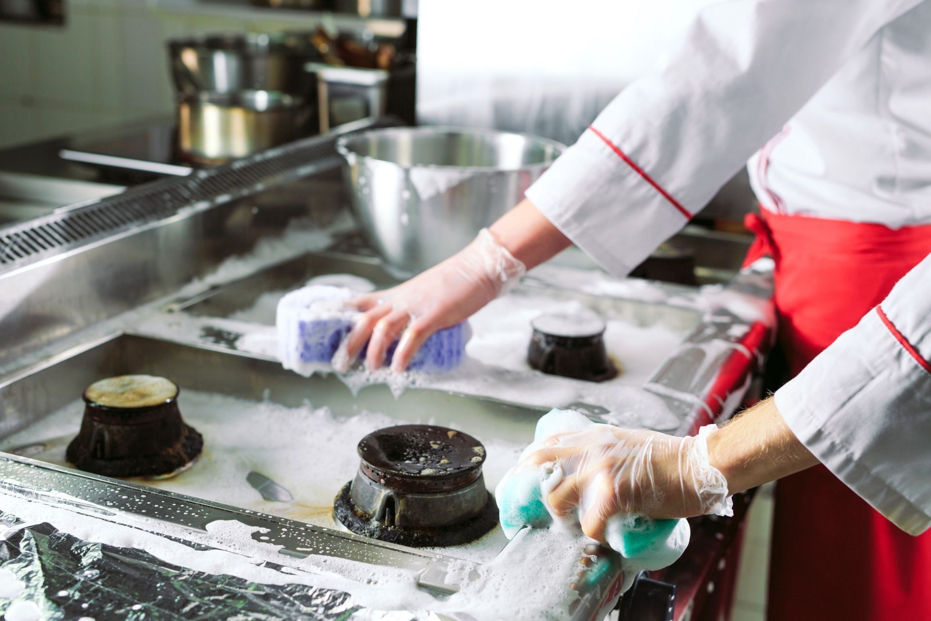 lavaggio di una cucina industriale