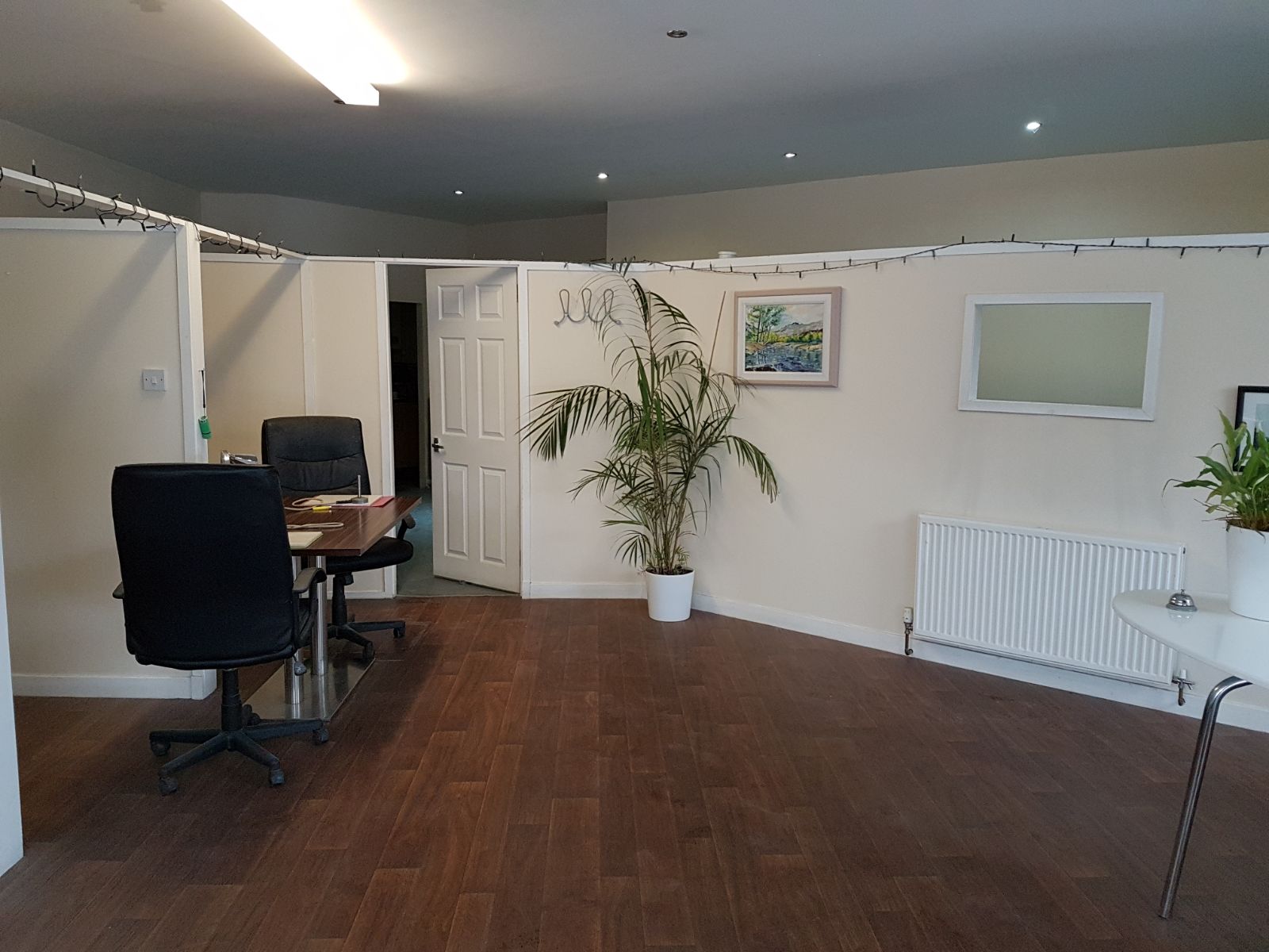 Cosmetic Denture Repair and Design consultation area