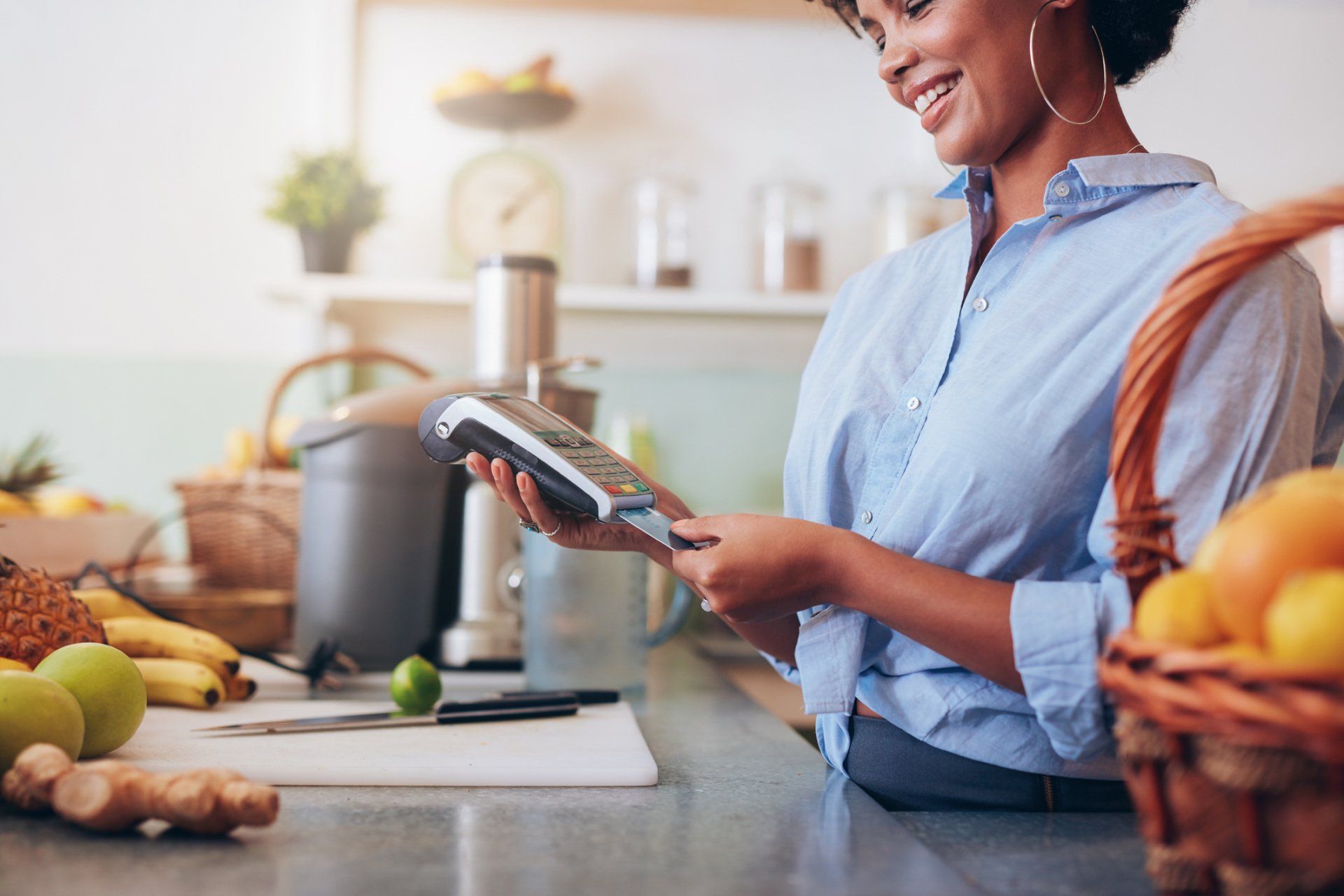 Swiping Credit Card on POS Terminal — Easthampton, MA — Forbes Snyder Advanced Business Solutions Swiping Credit Card on POS Terminal — Easthampton, MA — Forbes Snyder Advanced Business Solutions