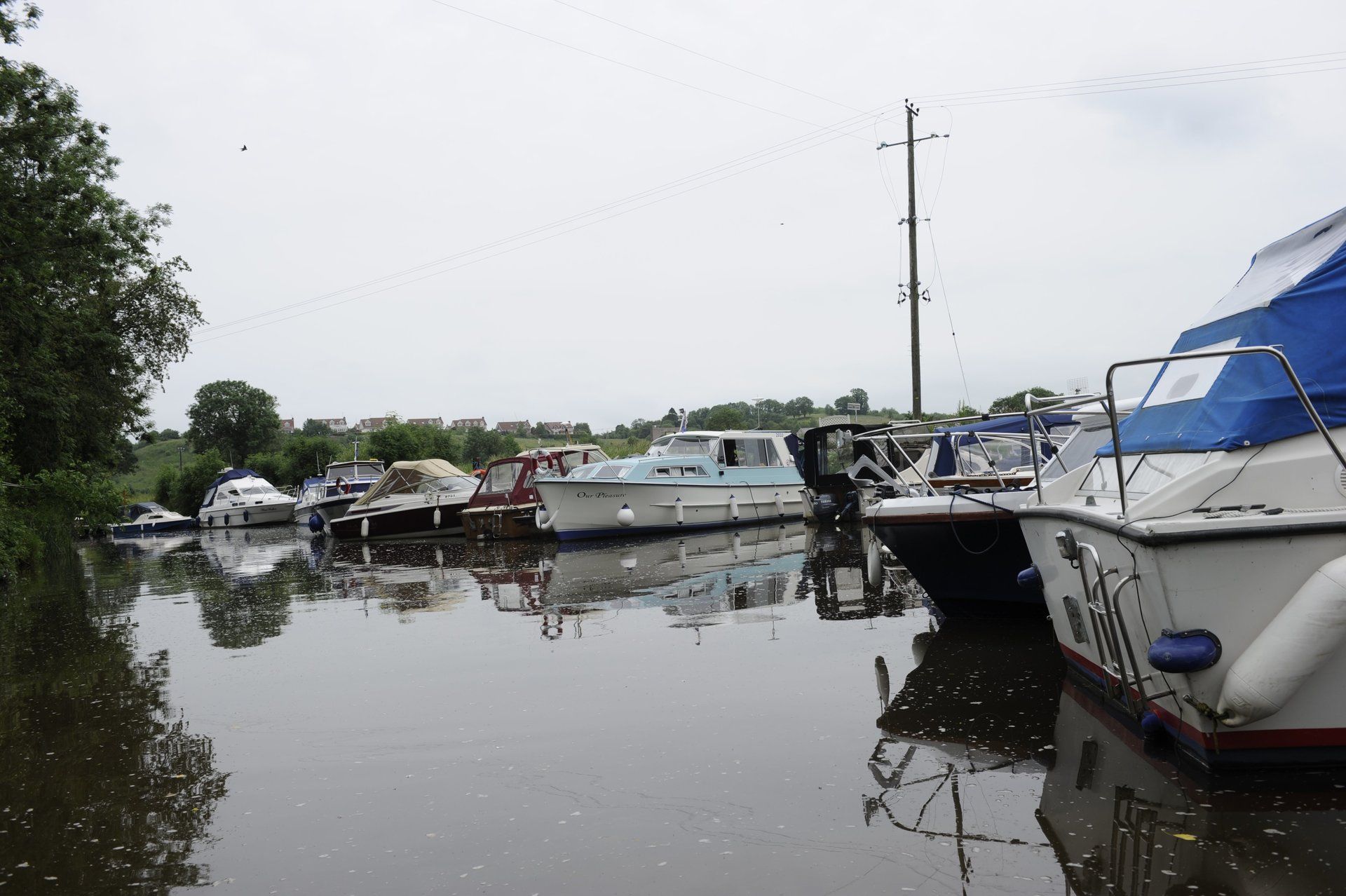 Riverside Farm Marina Caravan Park, Enniskillen CampingNI