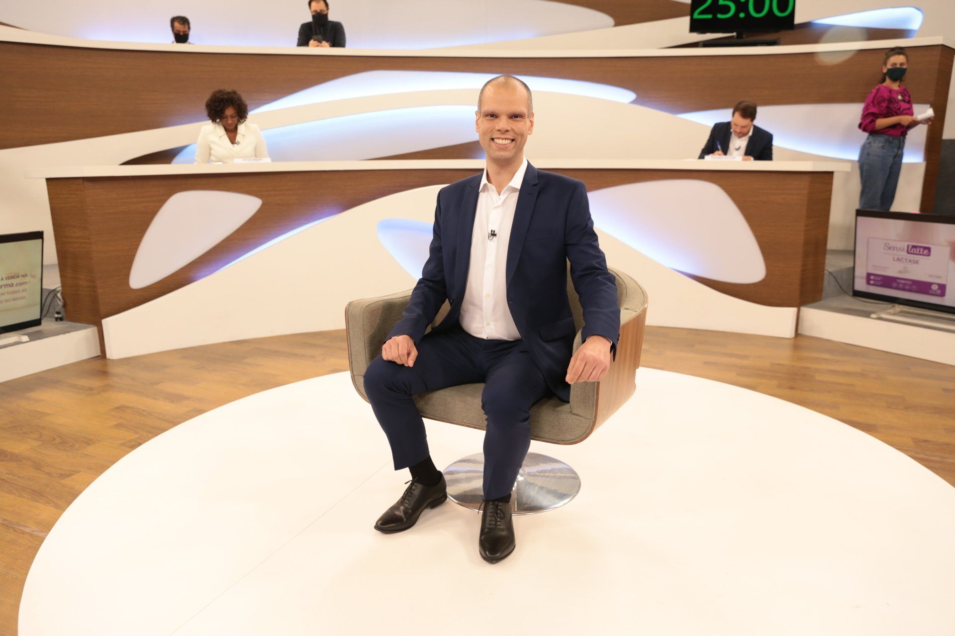 “O momento requer experiência e pés no  chão”
