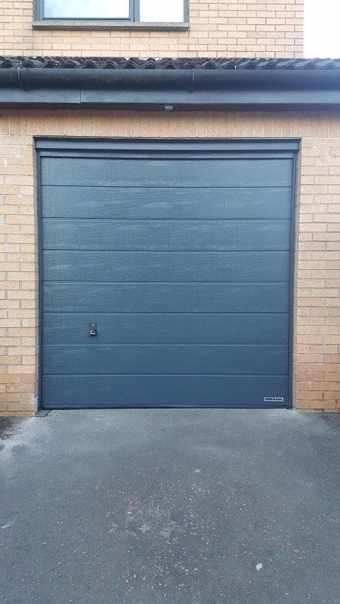 Aluminum garage doors