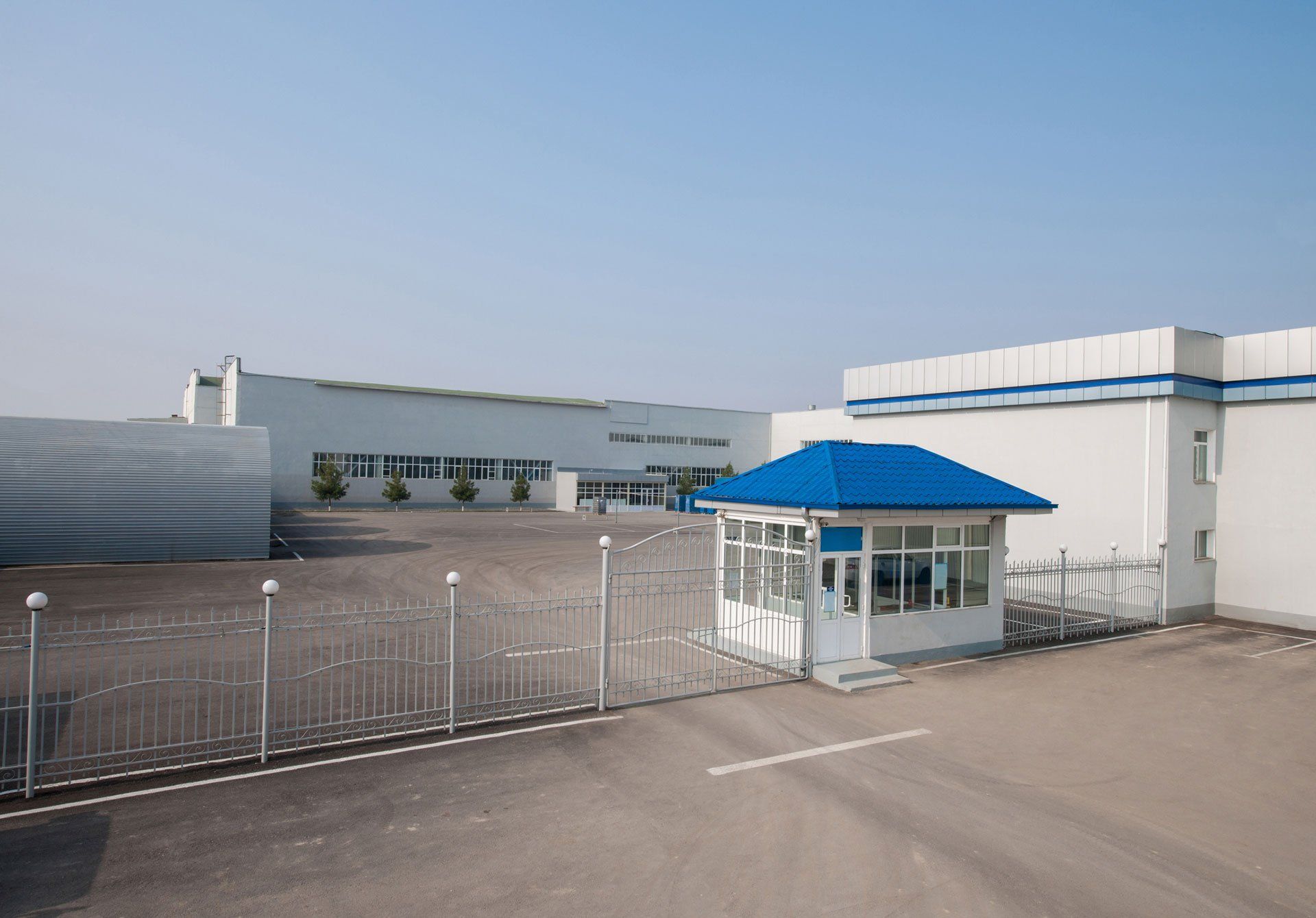 commercial fencing