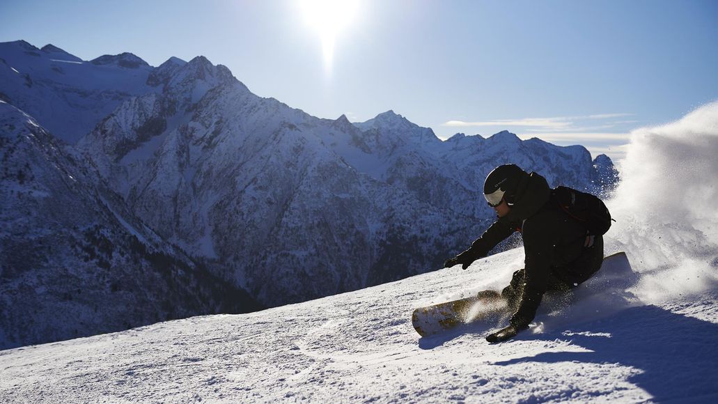 occhiali sportivi per sciatori