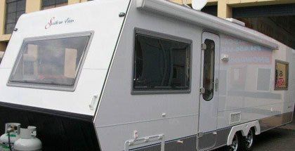 dunedin motor home white gray caravan 