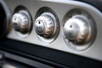 Car air conditioning controls