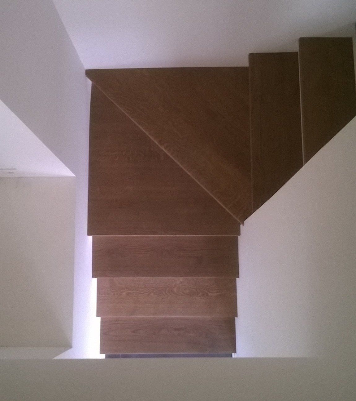 Habillage bois escalier béton