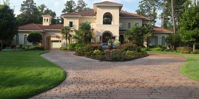 Luxury home exterior - Concrete Contractor in South Bloomington, MN Luxury home exterior - Concrete Contractor in South Bloomington, MN