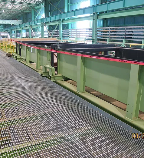 Front View of Green Tanks — Unites State, USA — Power Plant Service