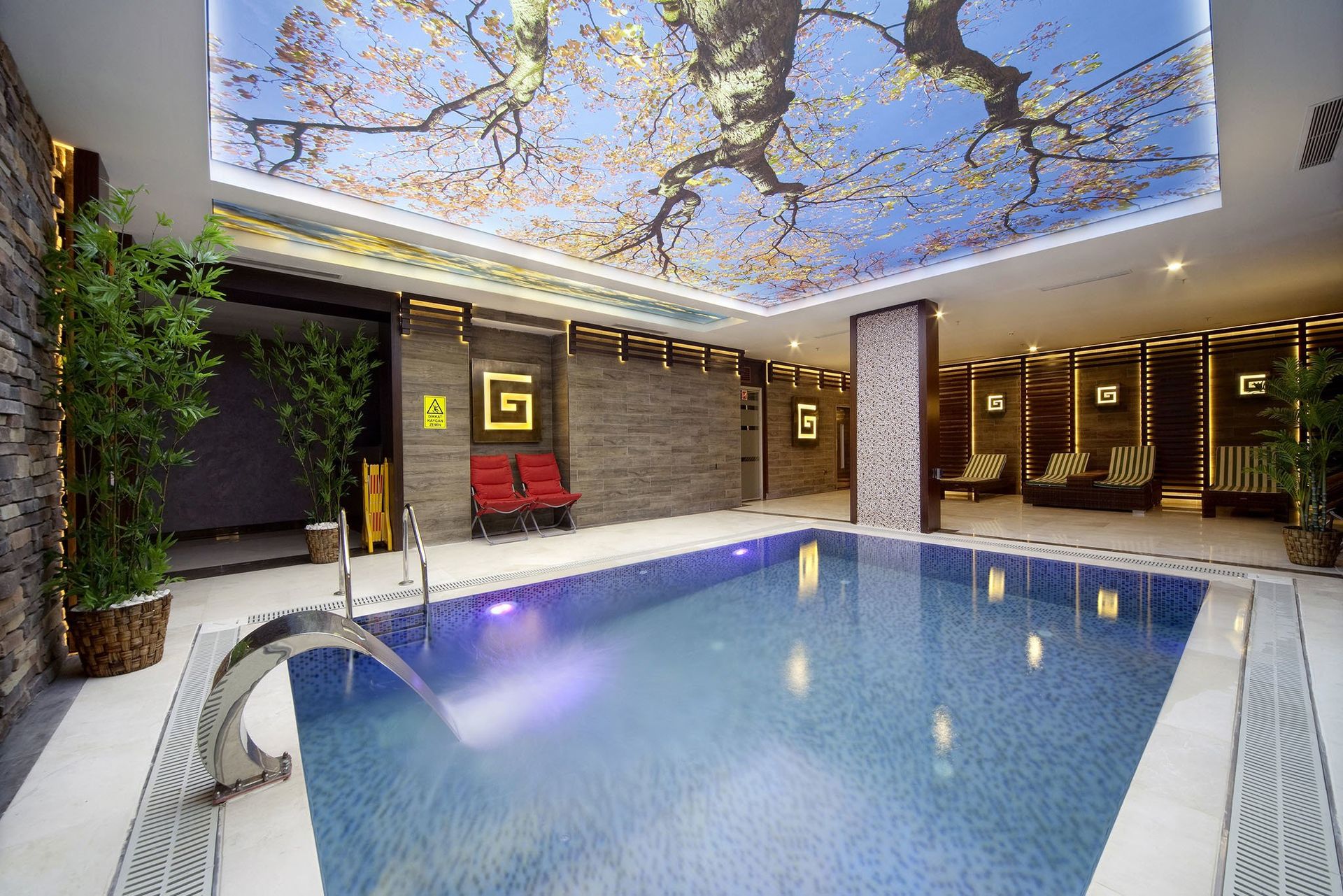 Grand Hotel De Pera Spa